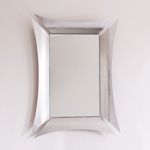 Specchio da parete contemporaneo in foglia argento