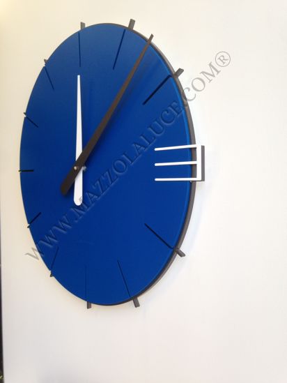 Callea design mike orologio da parete moderno legno colore blu elettrico