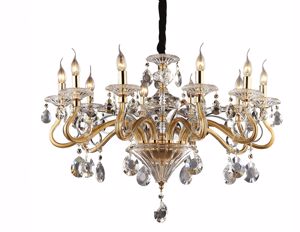Grande lampadario classico 8 bracci in cristallo e metallo oro con pendenti