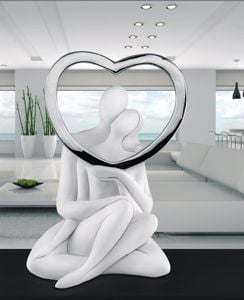 Soprammobile moderno statuetta innamorati bianco per camera da letto