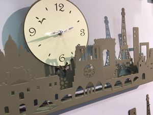 Orologio tour eiffel parigi colore sabbia e bianco