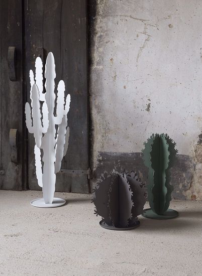 Grande cactus verde salvia pianta da terra in metallo decorativa