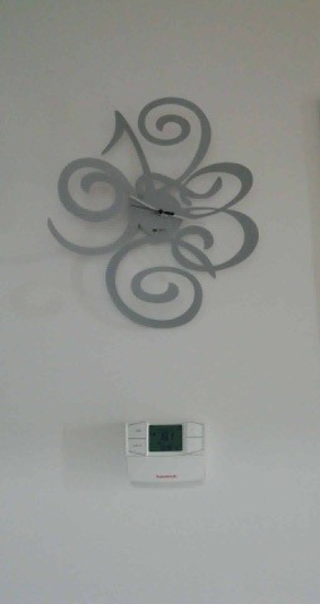 Orologio da parete numeri grigio alluminio moderno rotondo