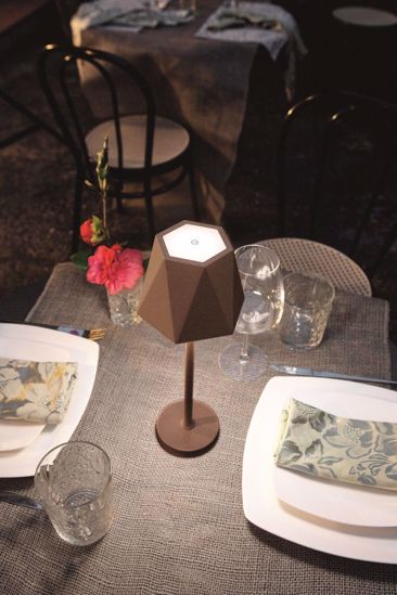 Ondaluce fiji corten  lampada da tavolino ristorante per esterno ip54 led 3000k ricaricabile