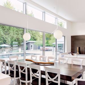 Lampadario bianco pendente per tavolo cucina moderna