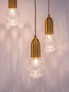 Lampadario sospensione oro contemporanea grappolo 3 luci vetri per soggiorno