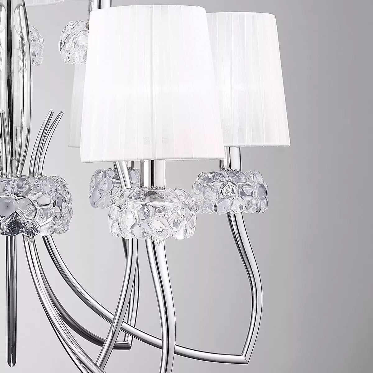 Lampadari moderni per il soggiorno: dall'intramontabile stile retrò alle  geometrie - Emmeluce Illuminazione Bari
