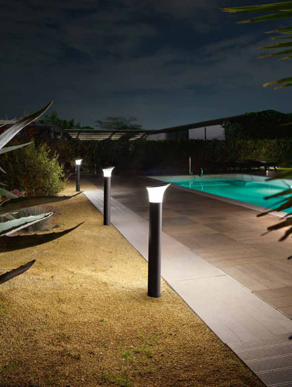 Lampione nero moderno da giardino paletto ondaluce ares ip54 per esterno