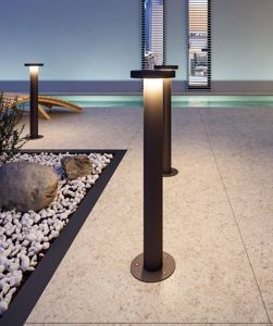Lampione nero moderno luce da giardino led 7w 3000k ip65 paletto 60cm