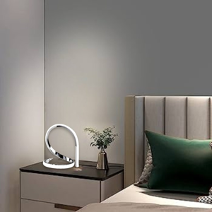 Lampada da comodino cromata per camera da letto design moderna led 8w 4500k