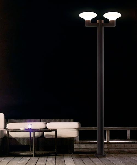 Lampione alto moderno 2 luci per esterno giardino ip44 antracite per grandi spazi
