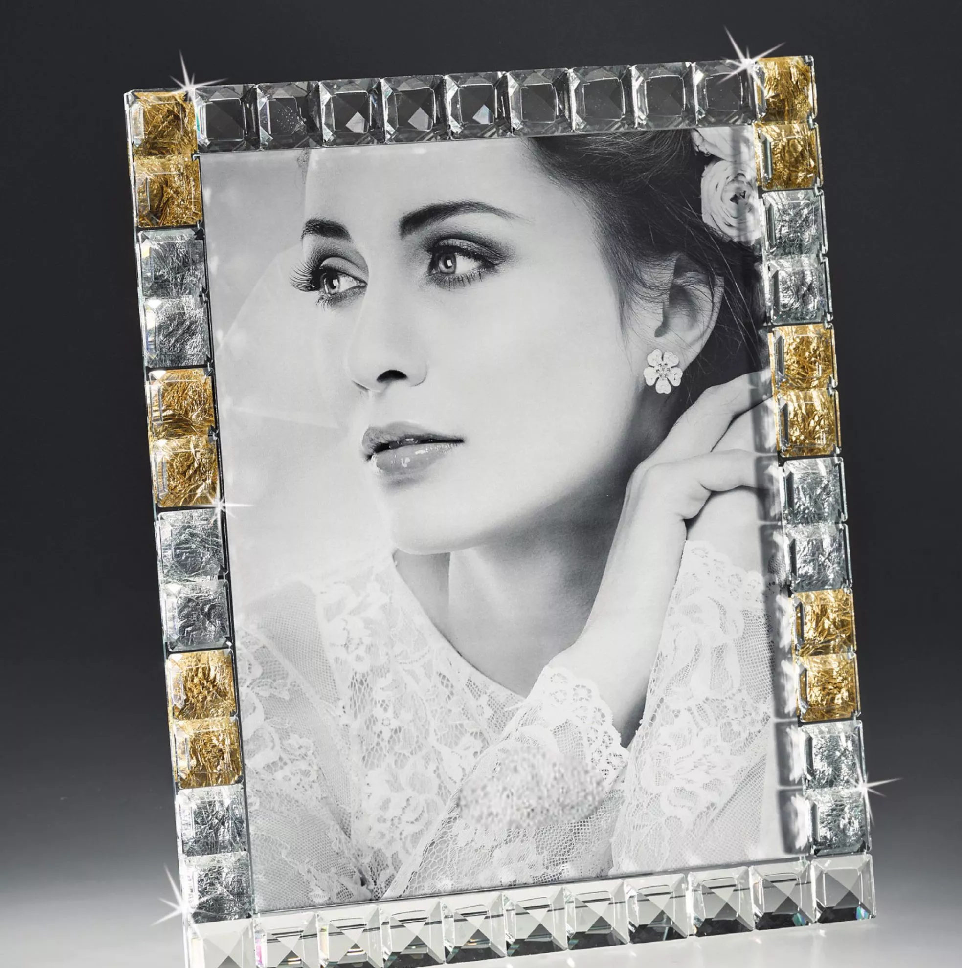 Portafoto da tavolo cornice mosaico cristalli trasparente oro argento foto  cm 20x25 - 81A3