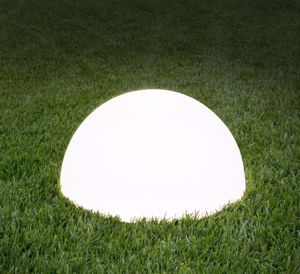 Lampada da terra per giardino semisfera ip65 bianca linea light hanging ohps per esterni