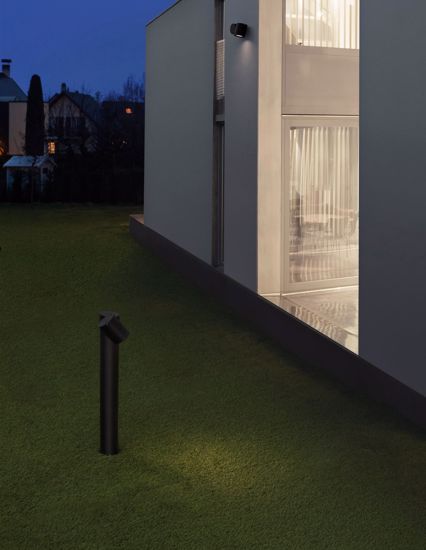 Lampione nero da giardino per esterno luce orientabile ip54 moderno