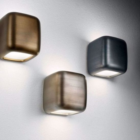 Applique lampada da parete moderna cubo oro opaco gea luce babol