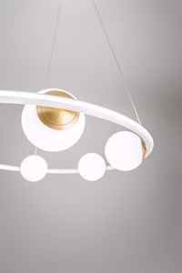 Perenz ball lampadario a sospensione design bianco oro ottone per soggiorno