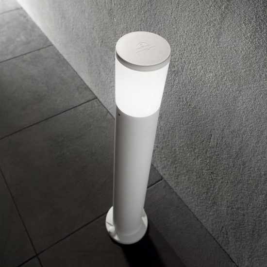 Atena pt1 bianco ideal lux lampione da giardino per esterno ip55