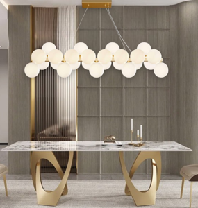 Lampadario moderno oro per soggiorno 25 sfere vetro bianco