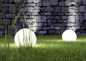 Lampada con picchetto sfera bianca da giardino 30cm 5mt cavo con spina