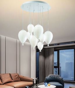 Ideal lux clown sp8 lampadario palloncini bianchi in vetro per soggiorno