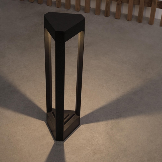 Lampione nero moderno per esterno da giardino led 9w 3000k