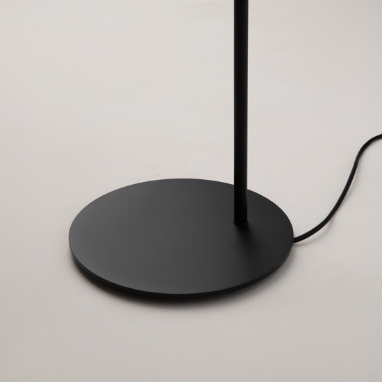 Maytoni lampada da terra mollis moderna nera per salotto h140 cm