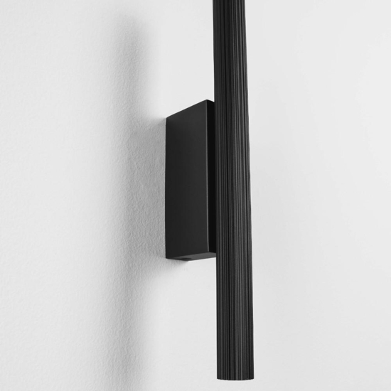 Applique moderna cilindro rigato nero led 11w 3000k biemissione