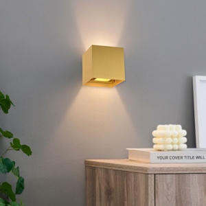 Applique cubo da parete oro fasci di luce regolabili
