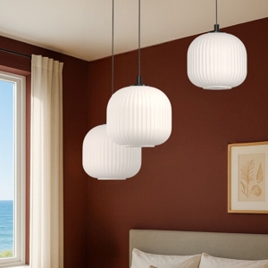 Lampadario camera da letto nero vetri bianchi