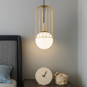 Maytoni telford lampadario stanza da letto oro sfera vetro bianco