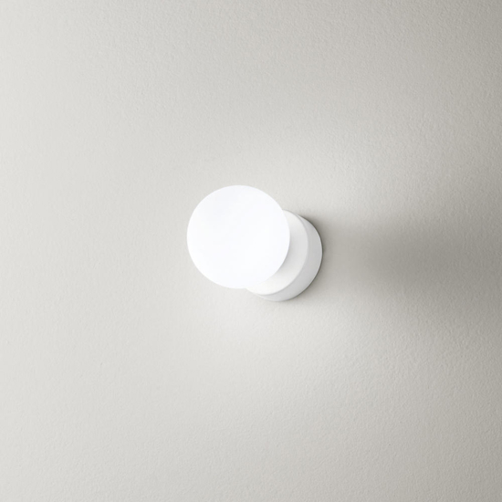 Perenz applique da bagno maga bianca sfera vetro