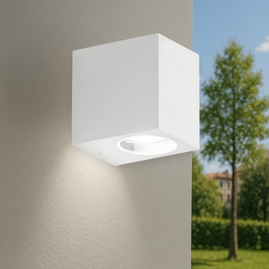 Isyluce applique da esterno cubo bianco mono emissione