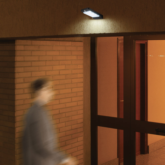 Applique solare per esterno con sensore movimento crepuscolare led 6000k