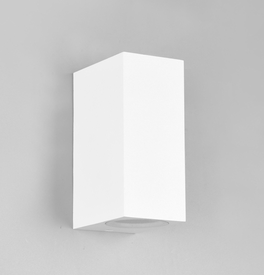 Applique bianca per esterno design moderno ip44