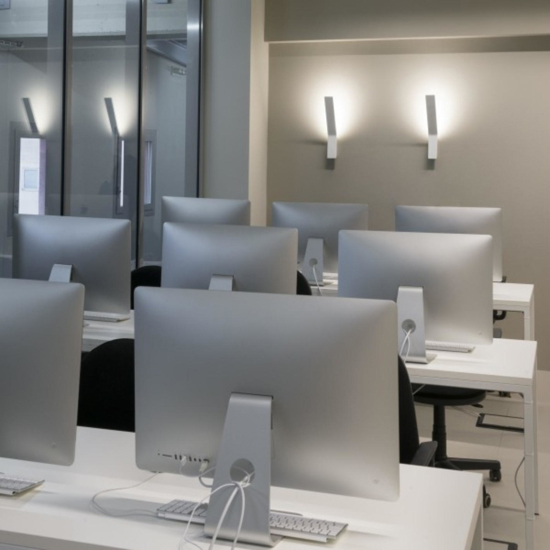 Lama stilnovo applique led 21w 3000k design moderna per studio ufficio