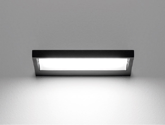 Piccola applique nero led 15w 3000k moderna table stilnovo