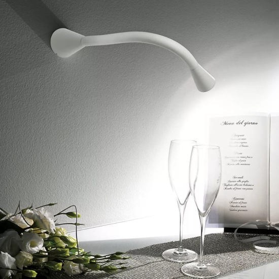 Linea light snake w1 applique led 2w 3000k bianco orientabile