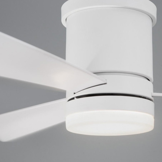 Ventilatore da soffitto a pale bianco con luce telecomando