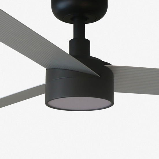 Ventilatore a pale nero da soffitto con luce 28mq