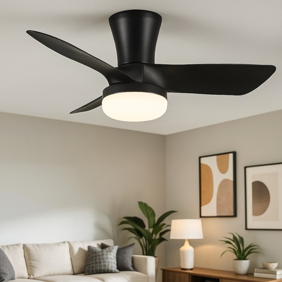 Ventilatore da soffitto a pale nero con luce e telecomando