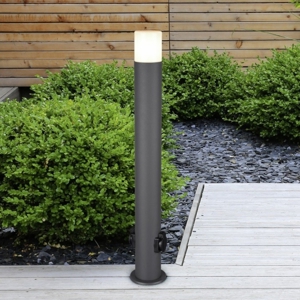 Lampione da giardino antracite con 2 prese elettriche schuko