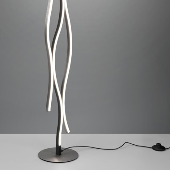 Lampada da terra moderna led da 2300k a 4000k per camera da letto