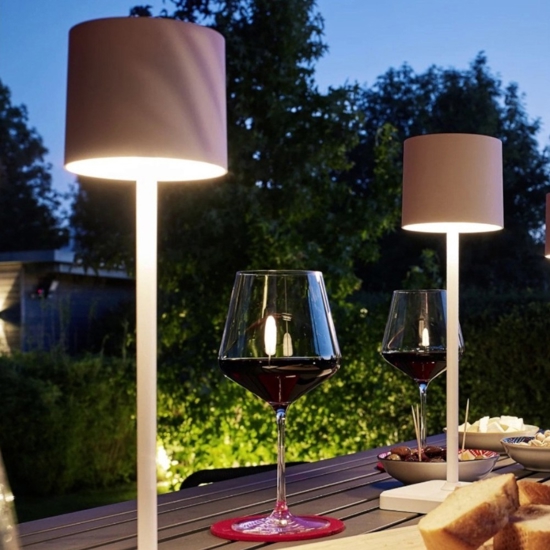 Lampada da tavolo per esterno senza fili bianca led ricaricabile