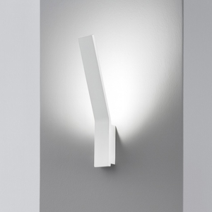 Applique led moderna 22w 3000k nera stilnovo lama