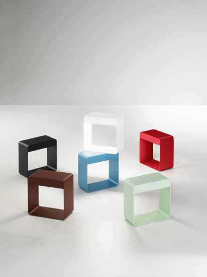 Lampada portatile per tavolino linea light dama nero moderna