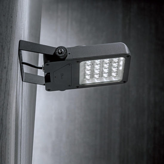 Faro proiettore grigio per esterno led 35w 3000k ottica 157x57 ip67