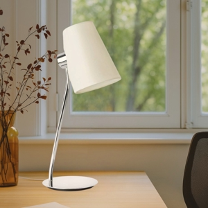 Lampada da scrivania moderna per cameretta