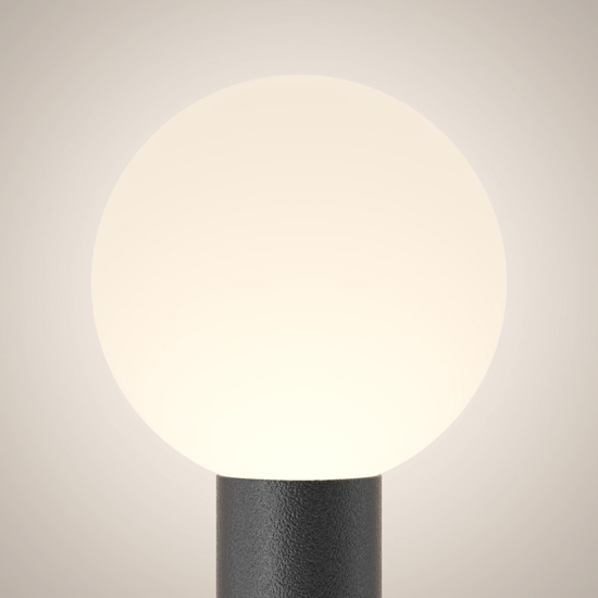 Maytoni bold lampione da giardino ip54 con sfera