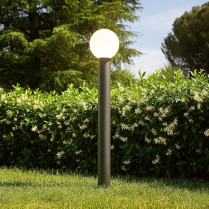 Maytoni bold lampione da giardino ip54 grigio moderno