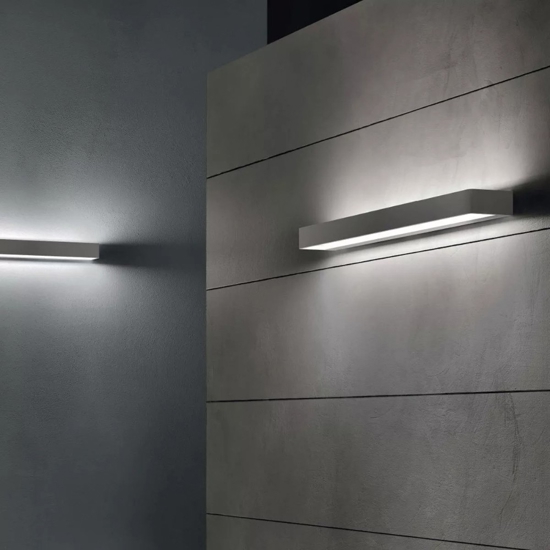 Linea light metal applique led 20w 3000k bianco moderna
